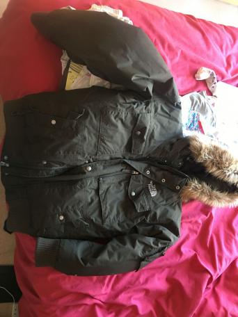 You are here Get amazing deals on Mens light down jacket at GearTrade. Buy and sell new & used mens down winter jackets & outdoor gear from North Face, Burton & Patagonia.