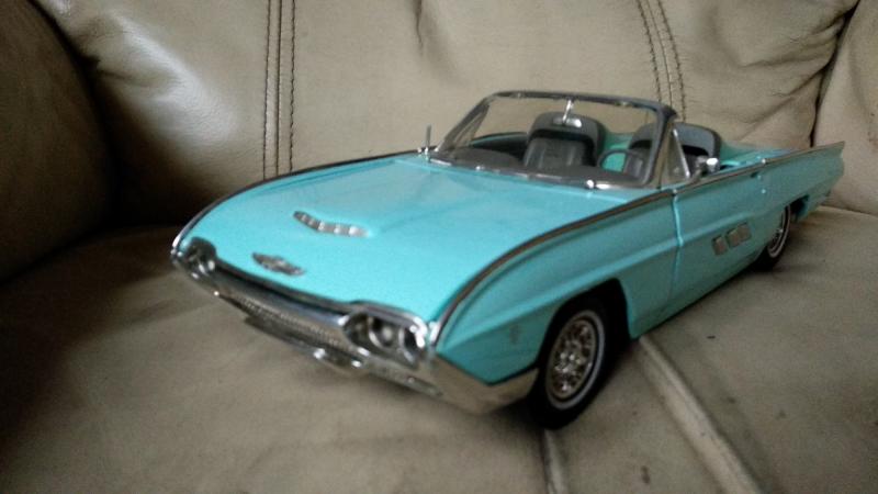 Image 2 of FORD THUNDERBIRD 1:18 DIE CAST MODEL CARS from