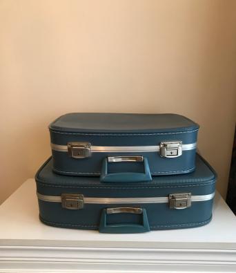 second hand suitcase for sale