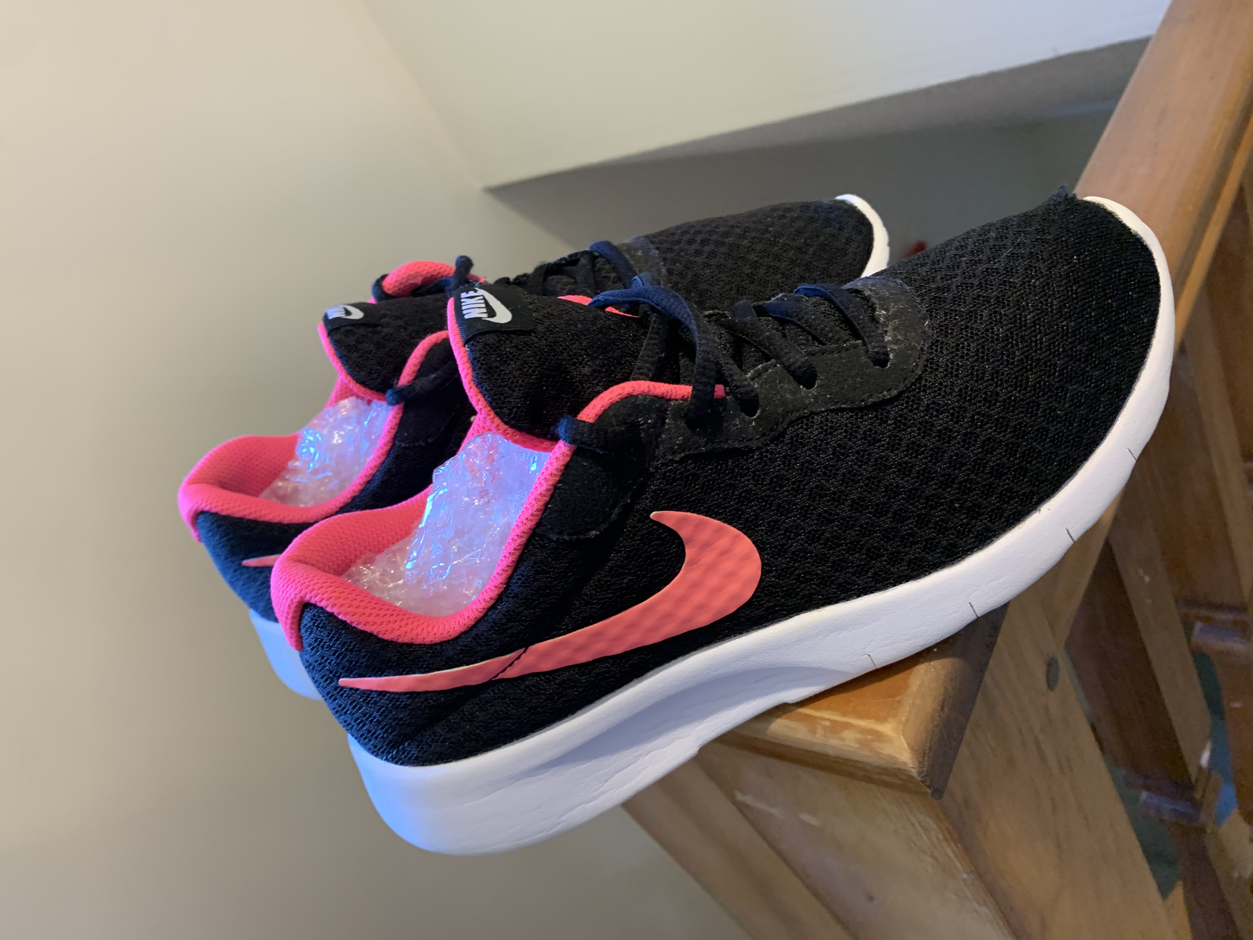 Nike ladies trainers size 5.5 For Sale 