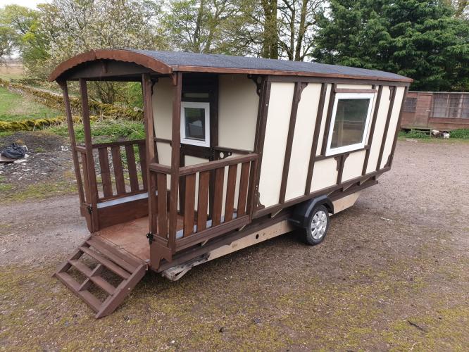 shepherds hut caravan towable trailer gypsy caravan hut For Sale in