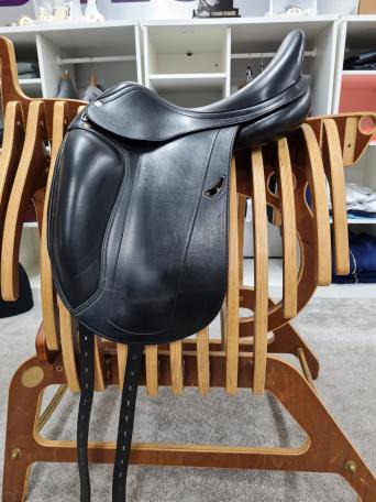 Equipe Emporio Dressage Saddle for sale in UK
