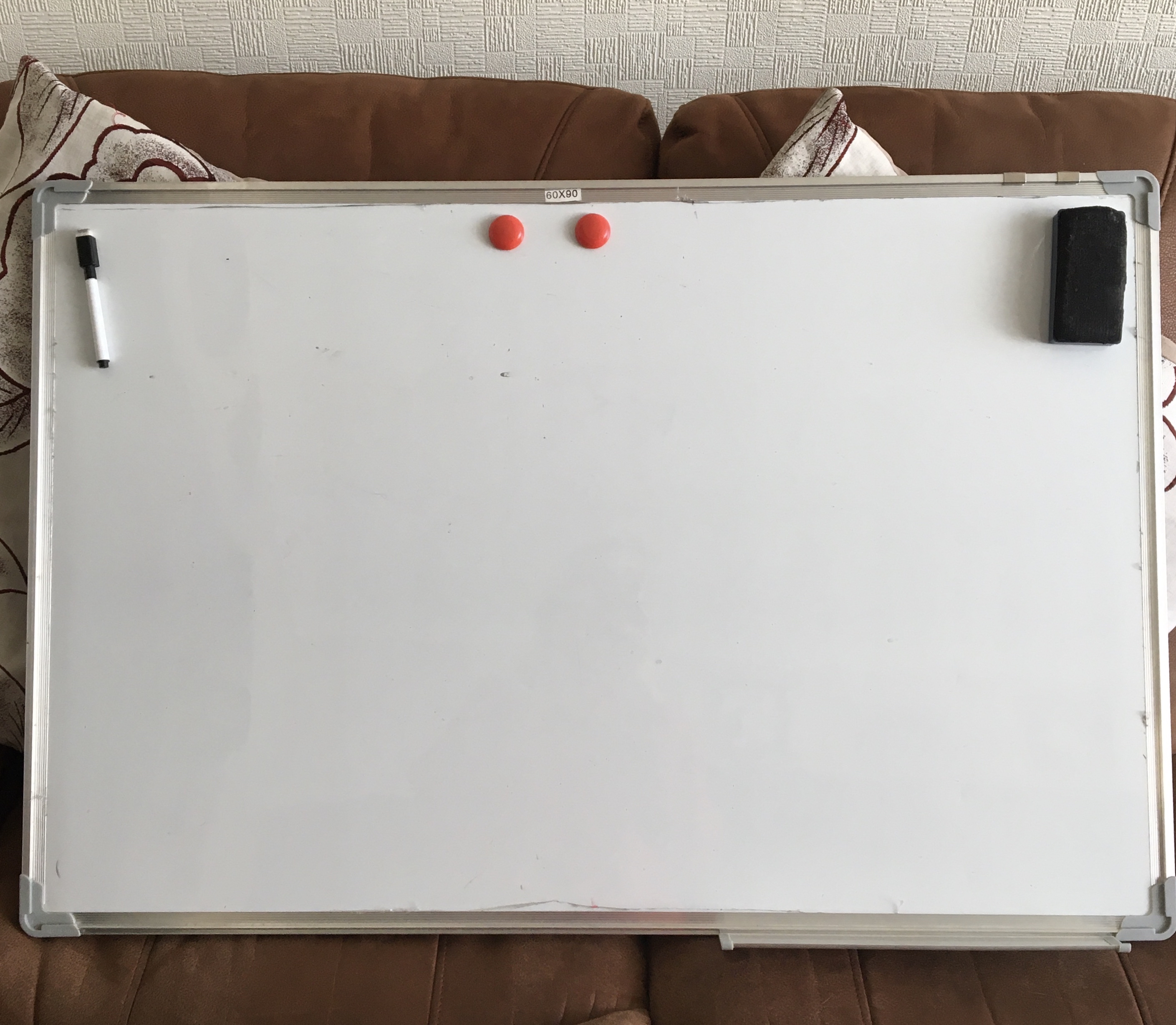 second hand whiteboard