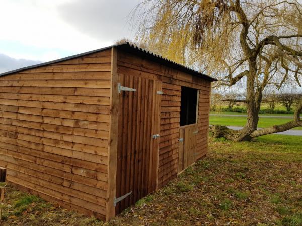 15ft x 10ft shelter with store room For Sale in Higham Ferrers ...