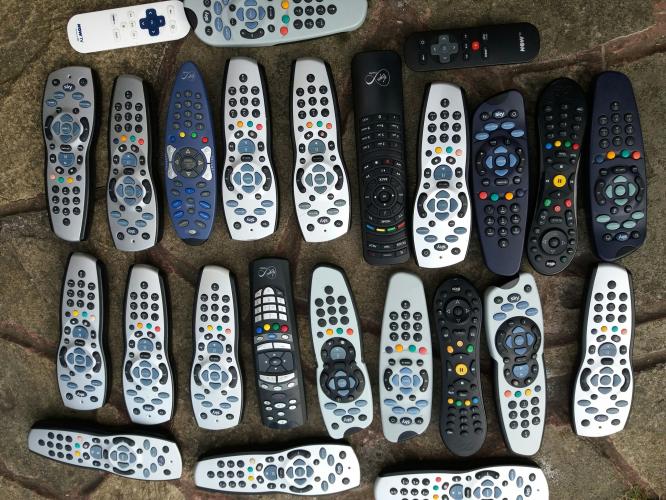 Remote Controls For Sale in Wolverhampton, West Midlands Preloved