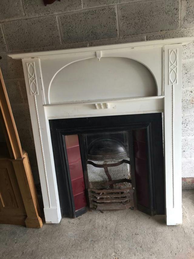 cast iron Victorian fireplace and surround For Sale in Cheltenham, Gloucestershire Preloved
