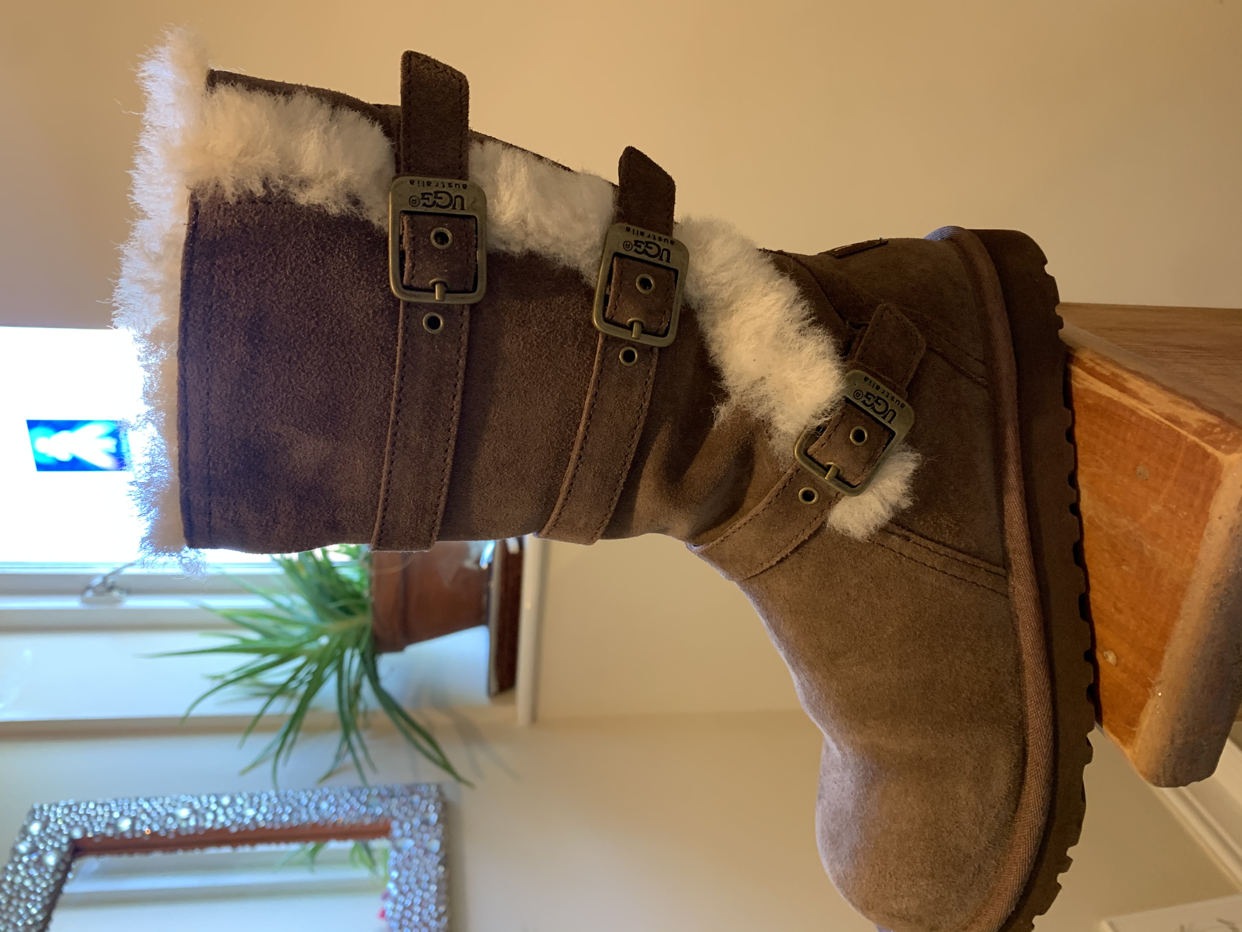 size 2 ugg boots