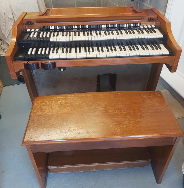 Hammond tone wheel organ Wanted in Swadlincote, Derbyshire Preloved