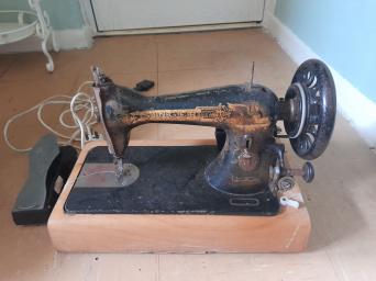 1920 Singer Sewing Machine for sale in UK View 22 ads
