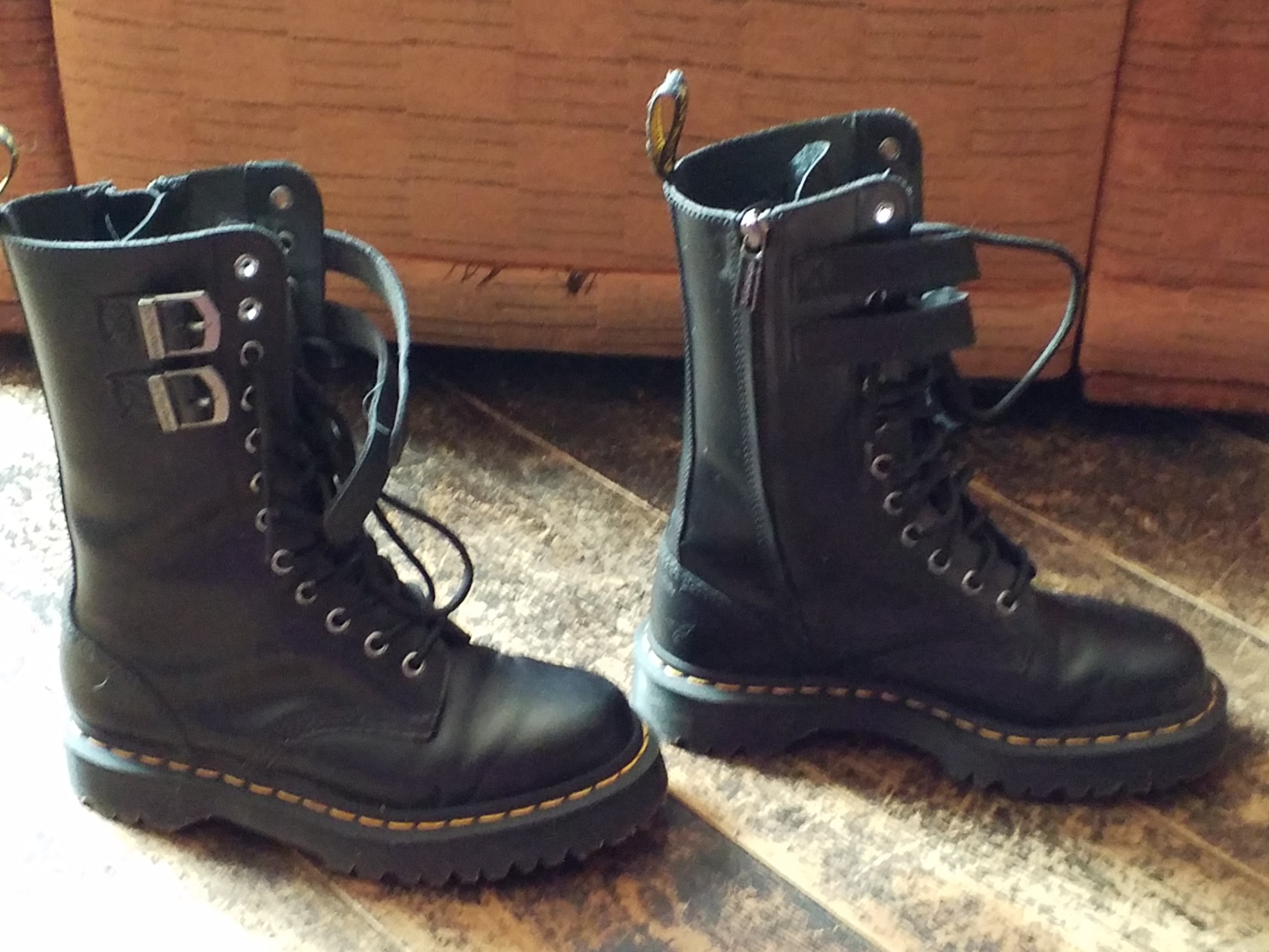 second hand doc martens size 5