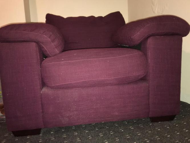 Purple / velvet sofa For Sale in Rochdale | Preloved