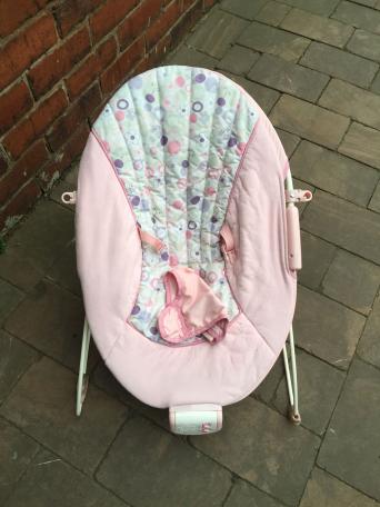 Vibrating Baby Bouncer Chair Second Hand Items And Pink Baby Bouncer Chair Vibrates Plays Music And Nature Sounds Has A Buckle To Strap Them In Both My Little Girl Boy Were Very Happy Here Give