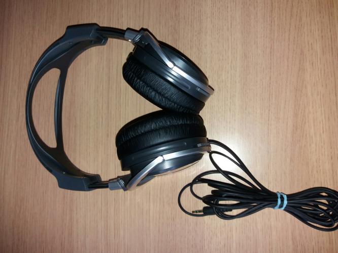 SONY Stereo Headphones MDRXD200 For Sale in Wolverhampton, West