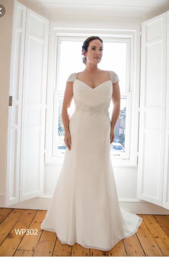 white rose bridal  dress  Local Classifieds For Sale 