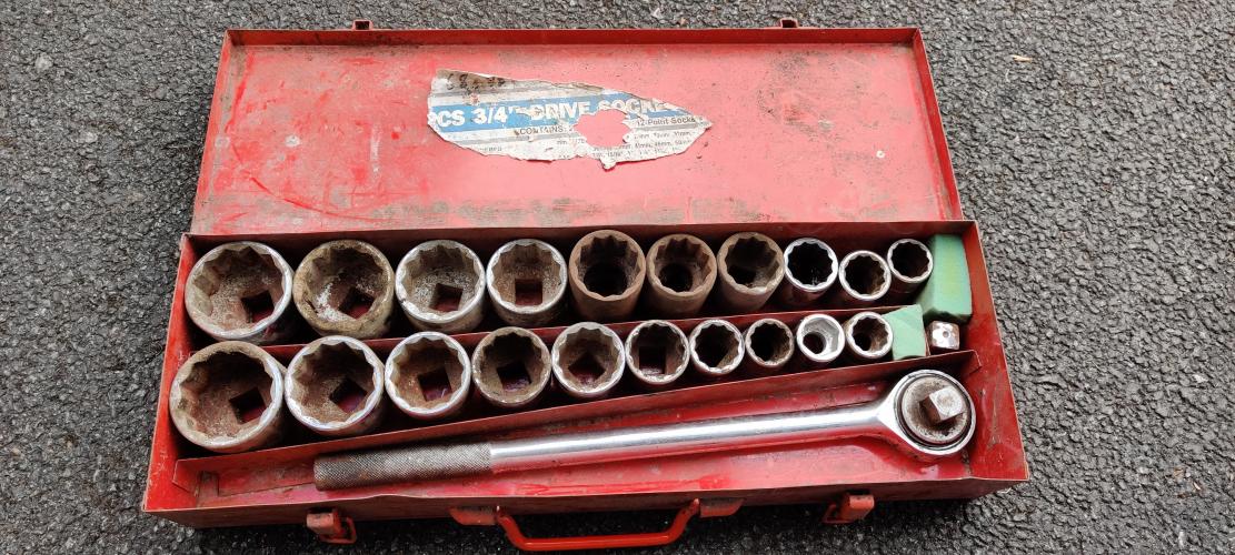 Heavy duty socket set AF and metric For Sale in Market Drayton