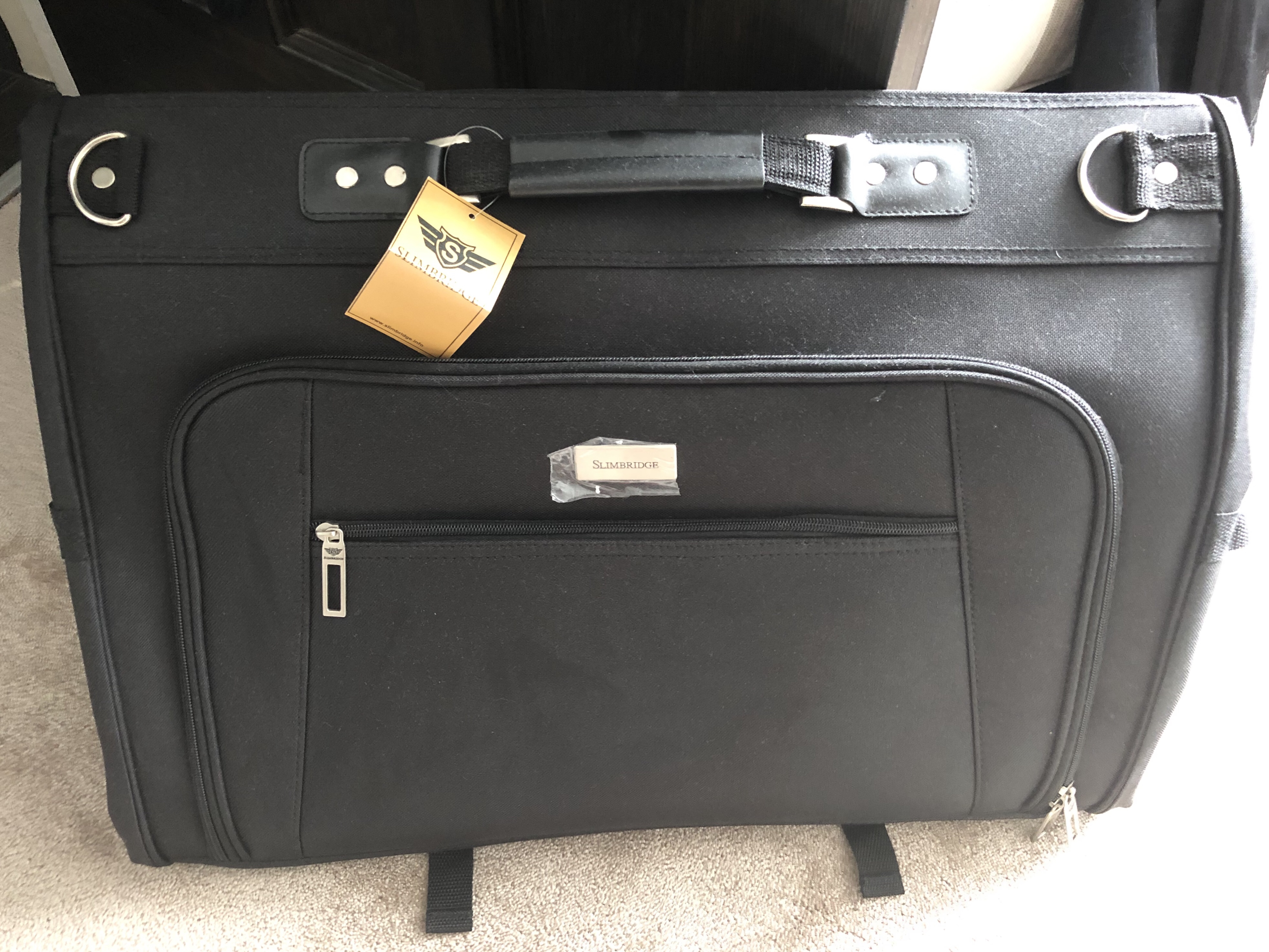 hand luggage carrier