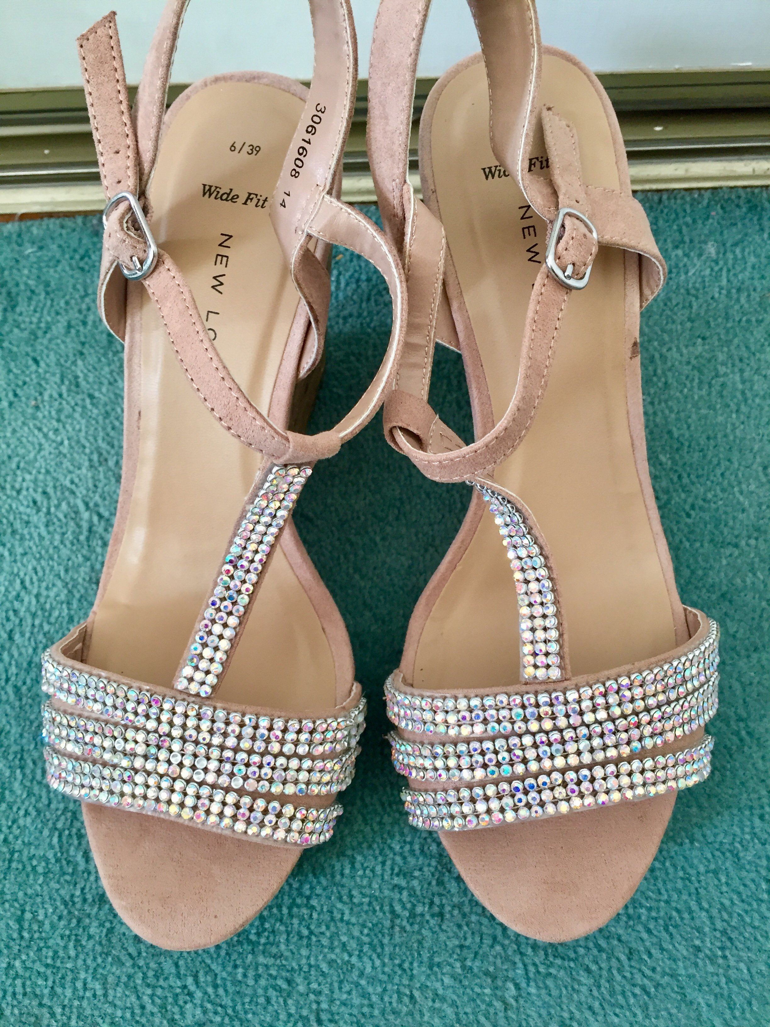 NEW LOOK SPARKLE PINK NUDE WEDGES SIZE 