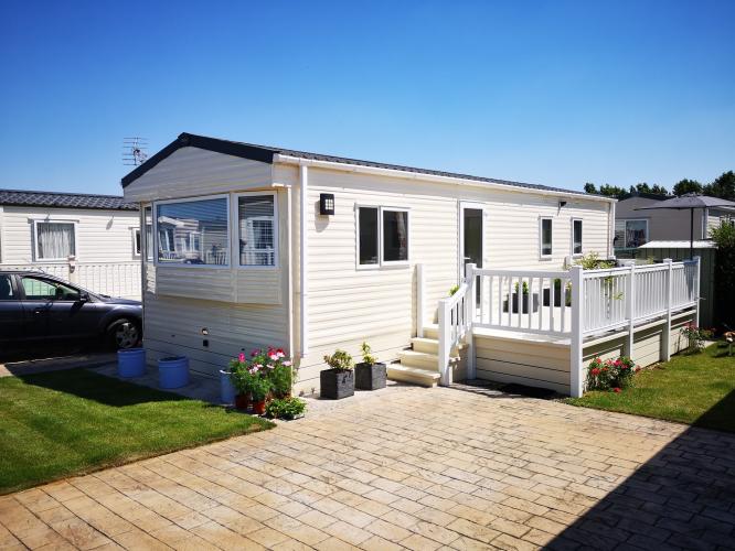 static caravan in Southport 11.5 month, quiet, pet friendly For Sale in Banks, Southport Preloved
