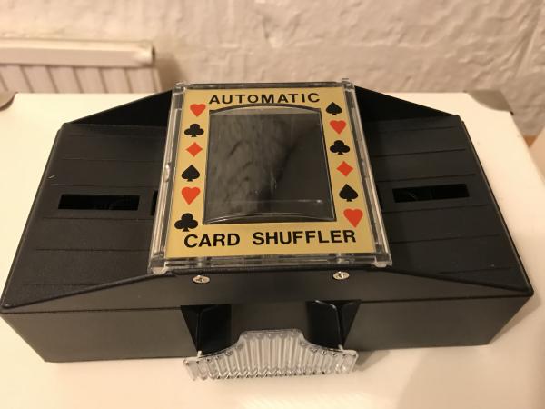 Image 2 of Automatic card shuffler
Hardly ever used
