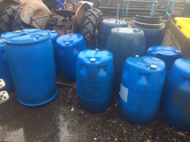 Liquid storage containers For Sale in Newark, Nottinghamshire Preloved