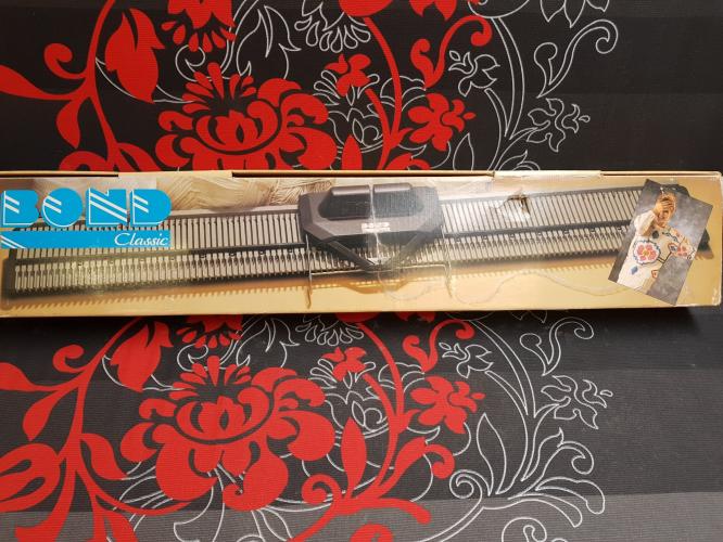Bond knitting machine For Sale in Cinderford, Gloucestershire Preloved
