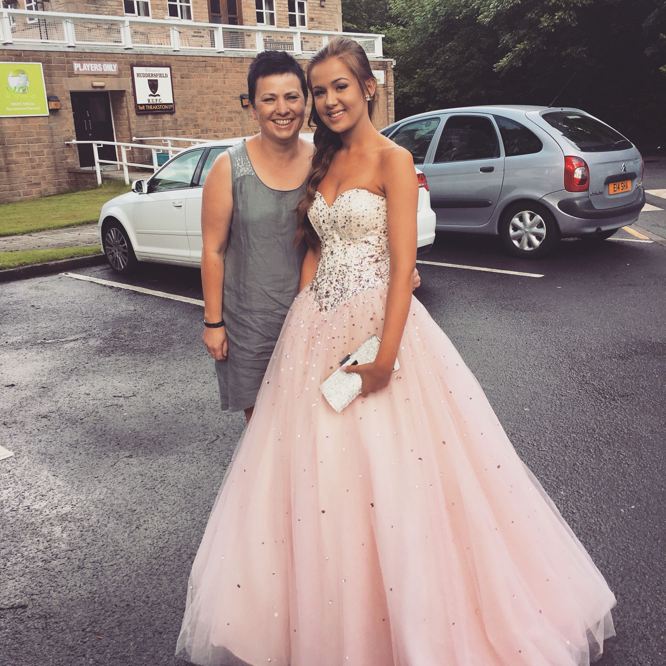 Prom Dresses in WEST YORKSHIRE MIRFILED